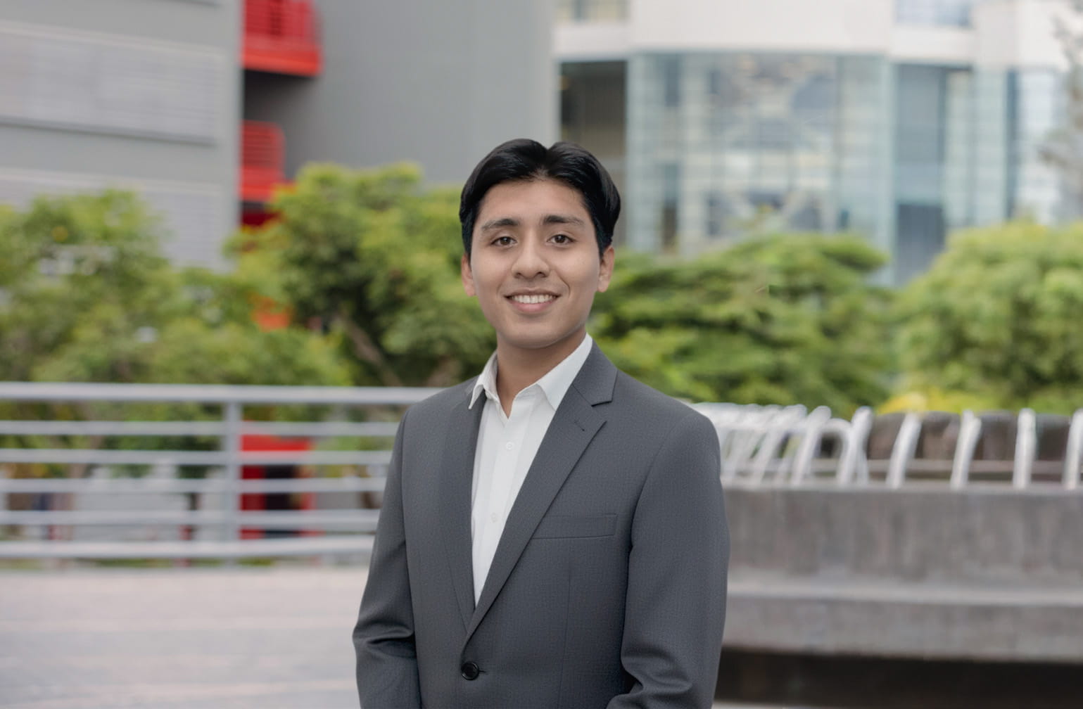 Egresado Upcino es seleccionado en programa de liderazgo financiero de COFIDE